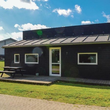 Awesome Home In Spjald With Wifi Exteriör bild