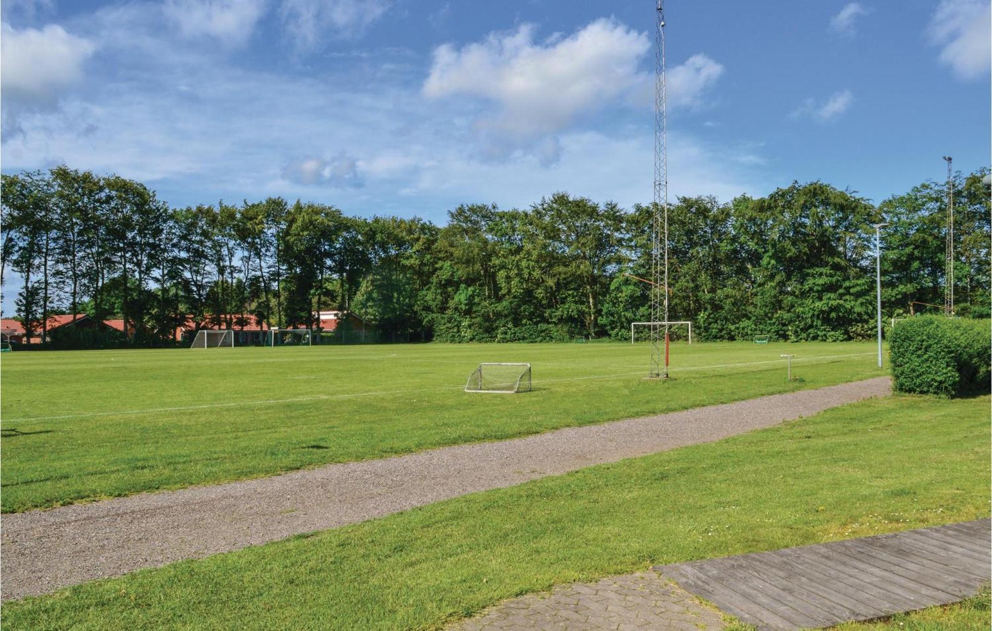 Awesome Home In Spjald With Wifi Exteriör bild