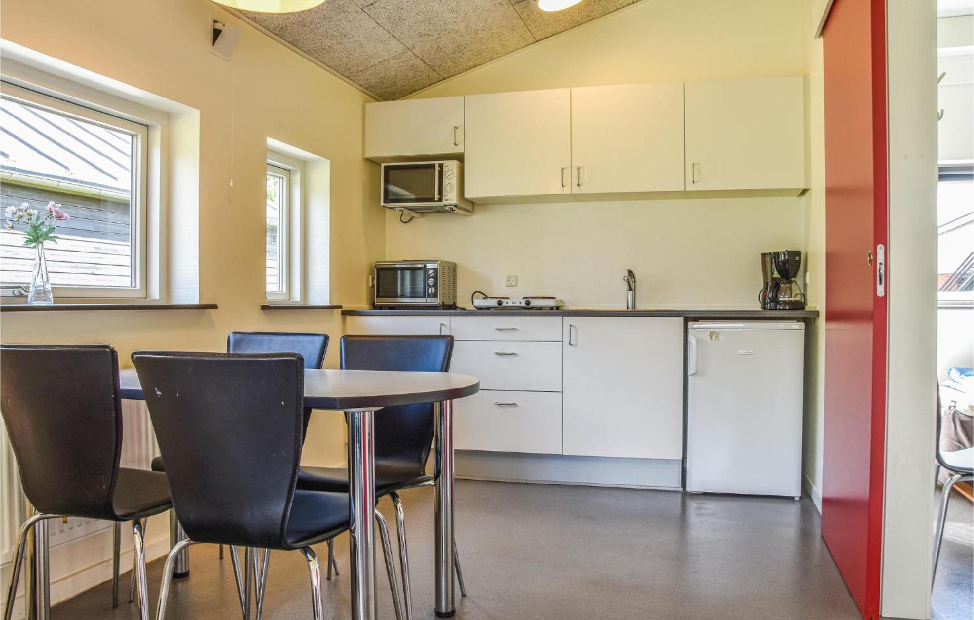 Awesome Home In Spjald With Wifi Exteriör bild