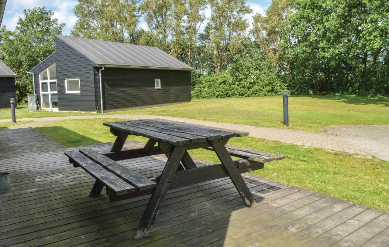 Awesome Home In Spjald With Wifi Exteriör bild